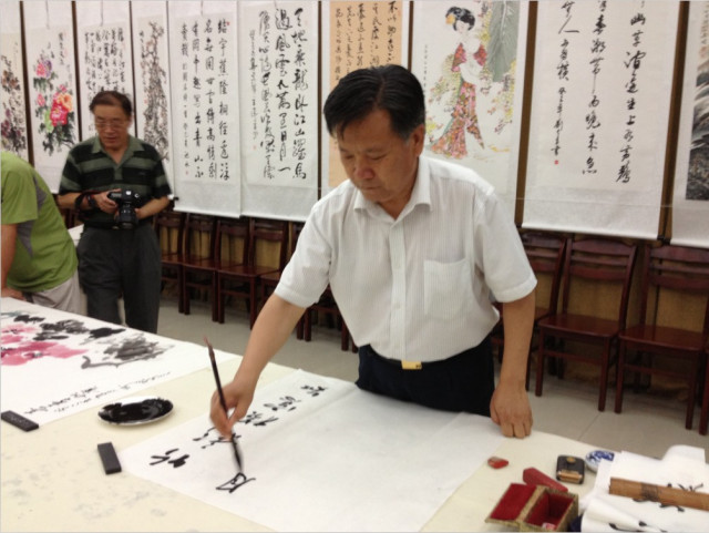 高月塘